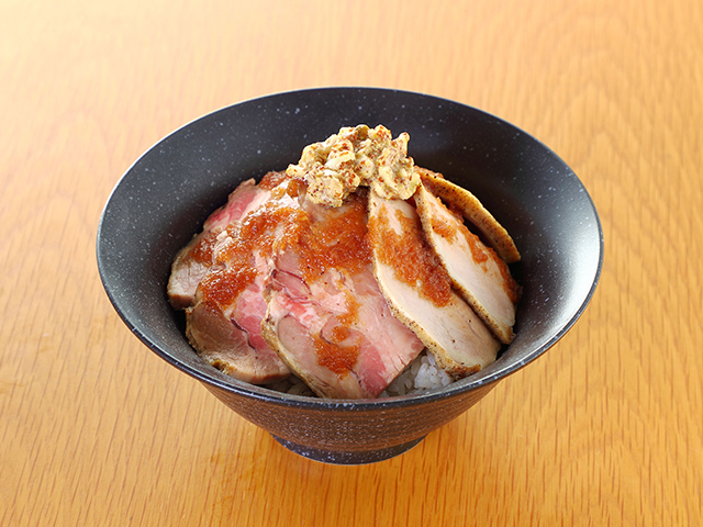 ローストポーク丼